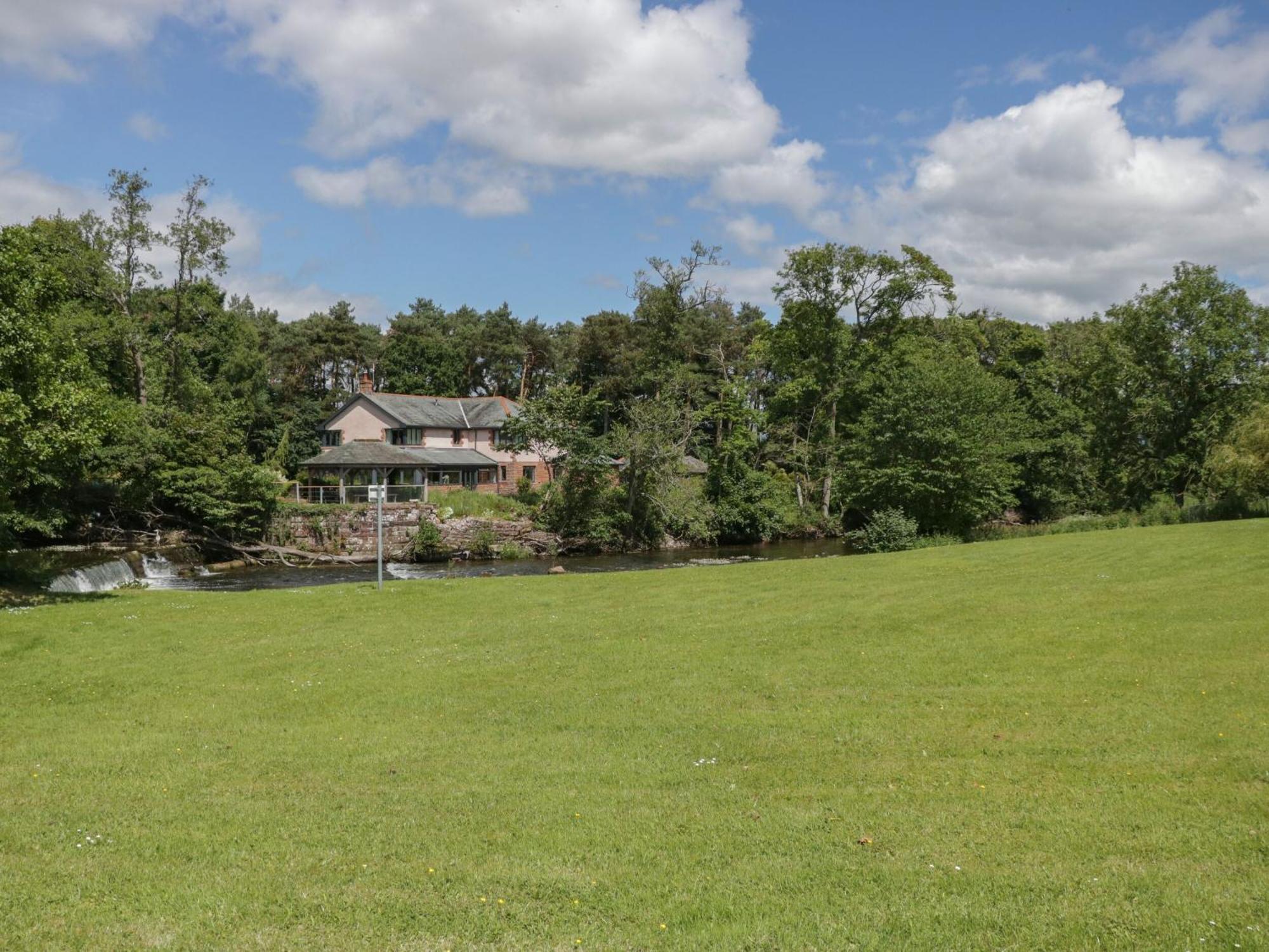 9 Eamont Park Penrith Exterior foto